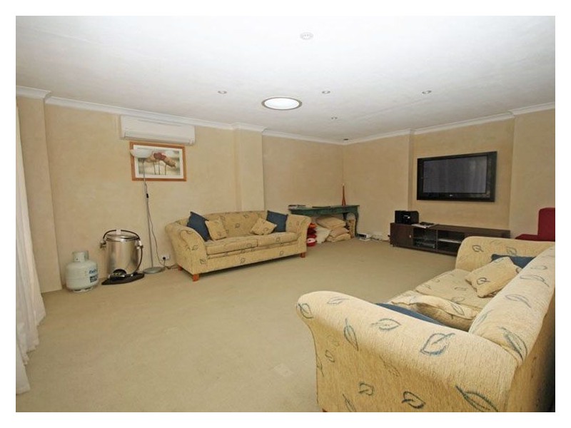 117 McLarty Road, Halls Head WA 6210