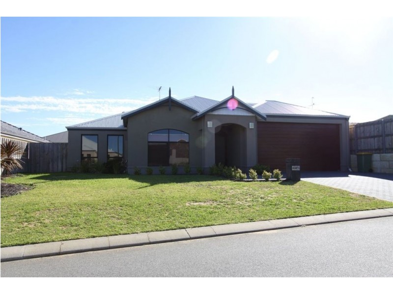 11 Breynia Link, Halls Head WA 6210