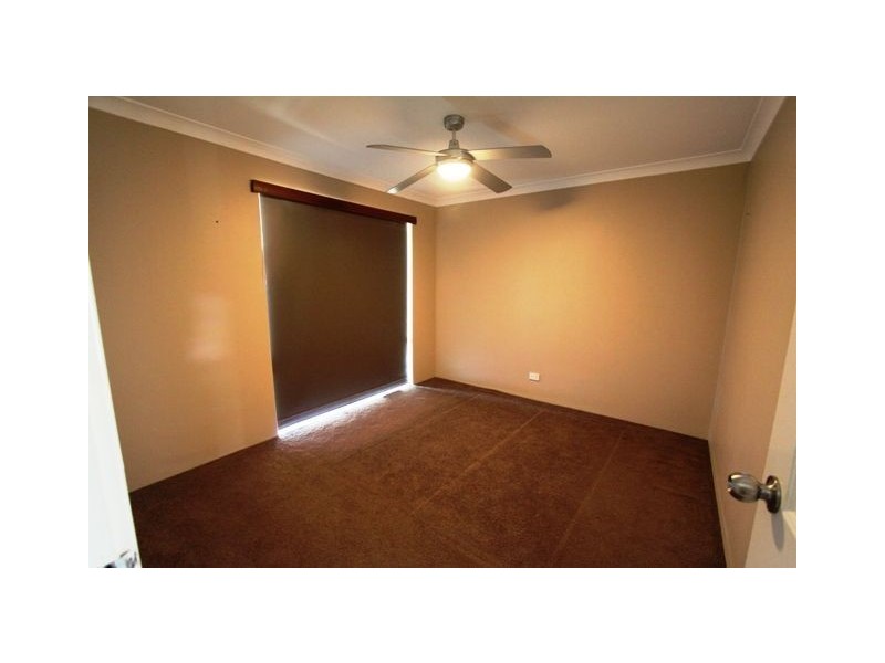 13 Oak Ave, Dudley Park WA 6210