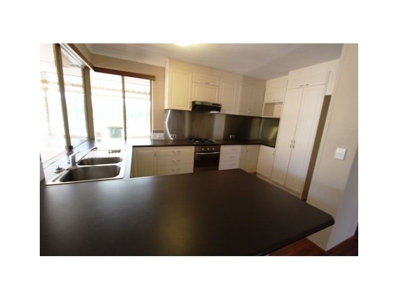 13 Oak Ave, Dudley Park WA 6210