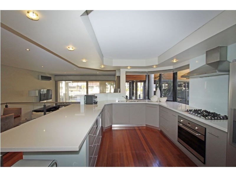 18 Amity Cove, Halls Head WA 6210
