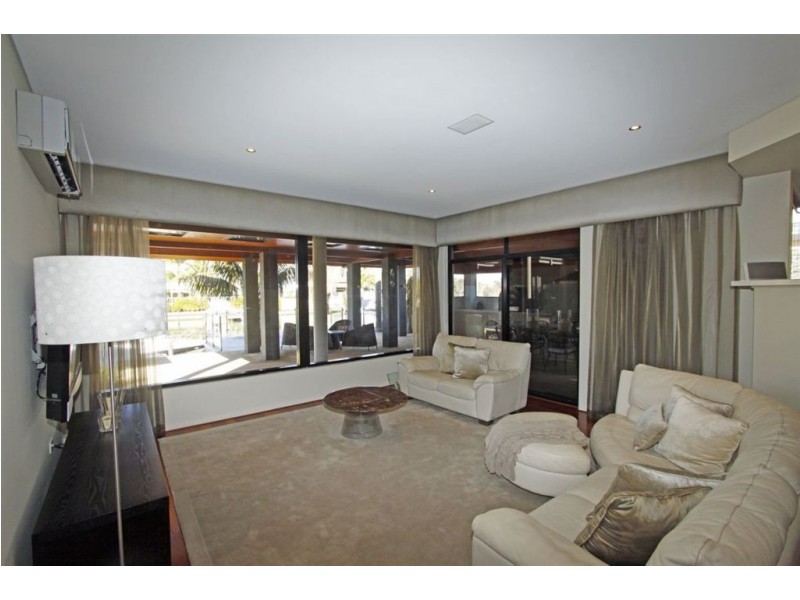 18 Amity Cove, Halls Head WA 6210