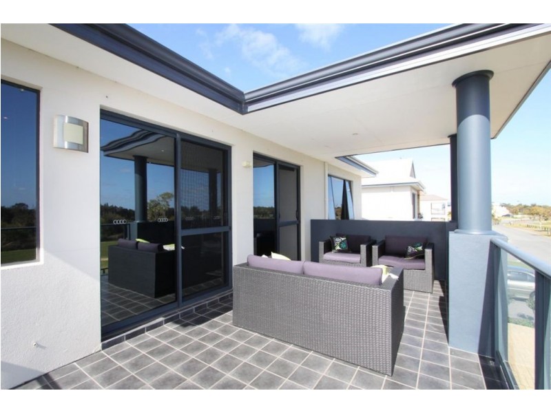 67 Darwin Terrace, Dudley Park WA 6210