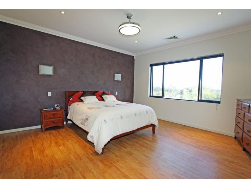 67 Darwin Terrace, Dudley Park WA 6210