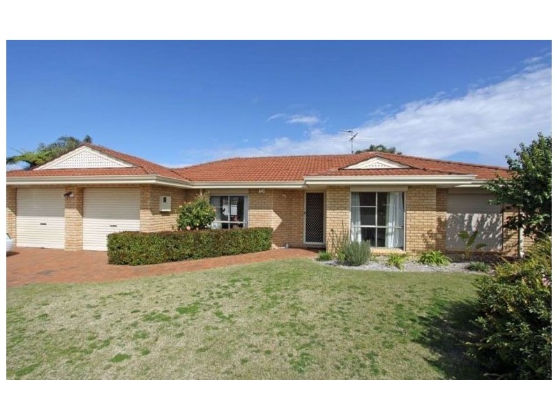 5 Maitland Close, Halls Head WA 6210