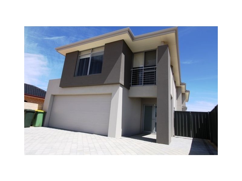 4 Coral Court, Halls Head WA 6210