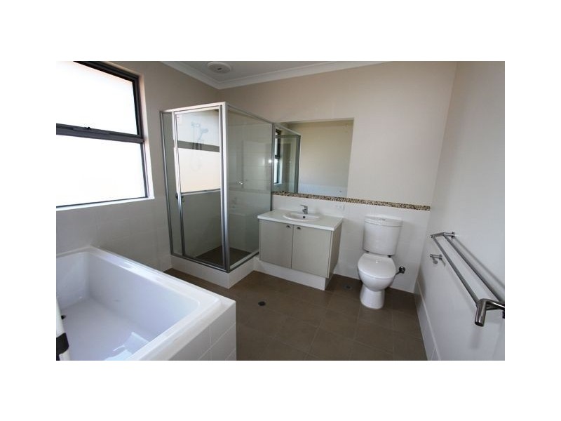 4 Coral Court, Halls Head WA 6210