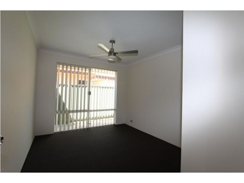 11 Cooeyup Close, Ravenswood WA 6208