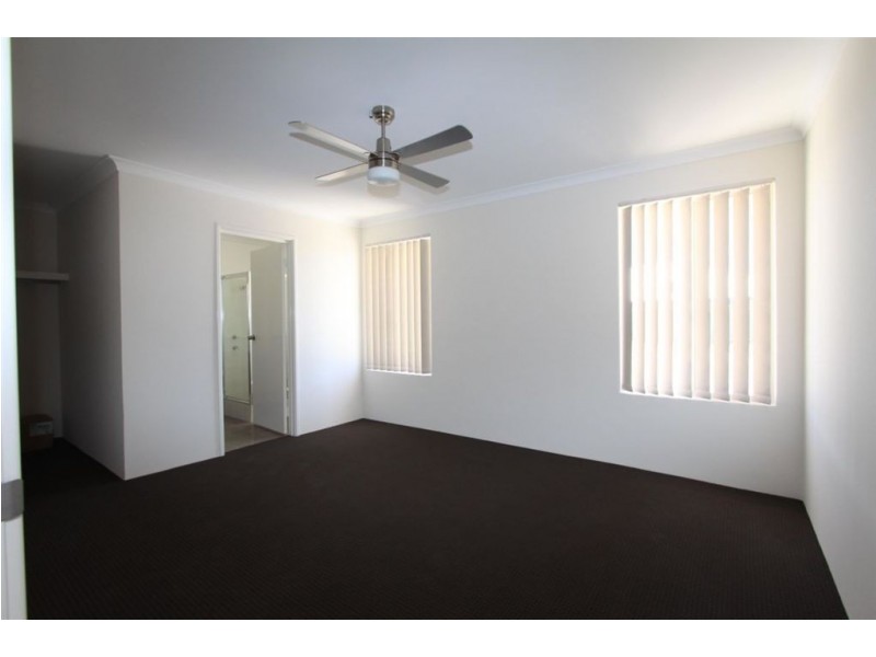 11 Cooeyup Close, Ravenswood WA 6208