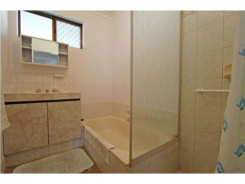 25 Hennessy Place, Mandurah WA 6210