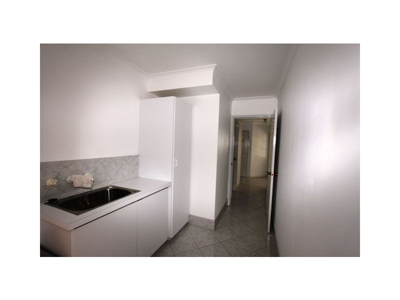 A/50 Halls Head Pde, Halls Head WA 6210