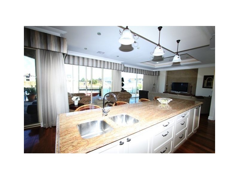 7 Twilight Court, Dudley Park WA 6210