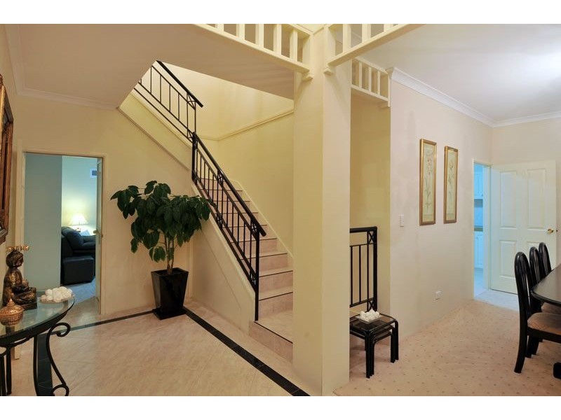 6 Wave Court, San Remo WA 6210