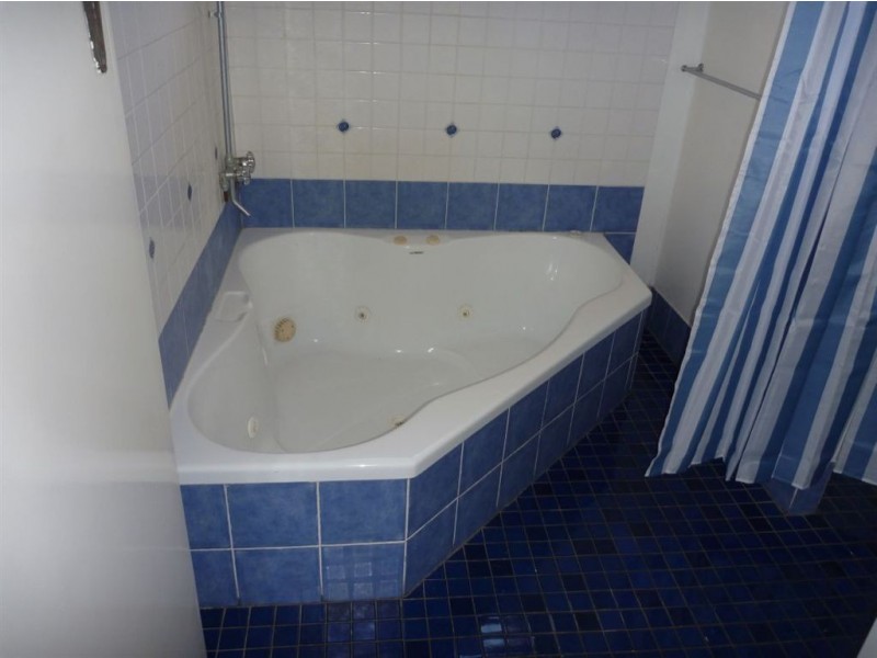 61 leighton road, Halls Head WA 6210