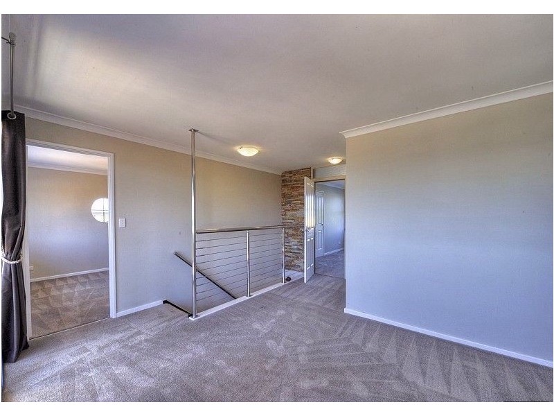 7 Dryandra Place, Halls Head WA 6210