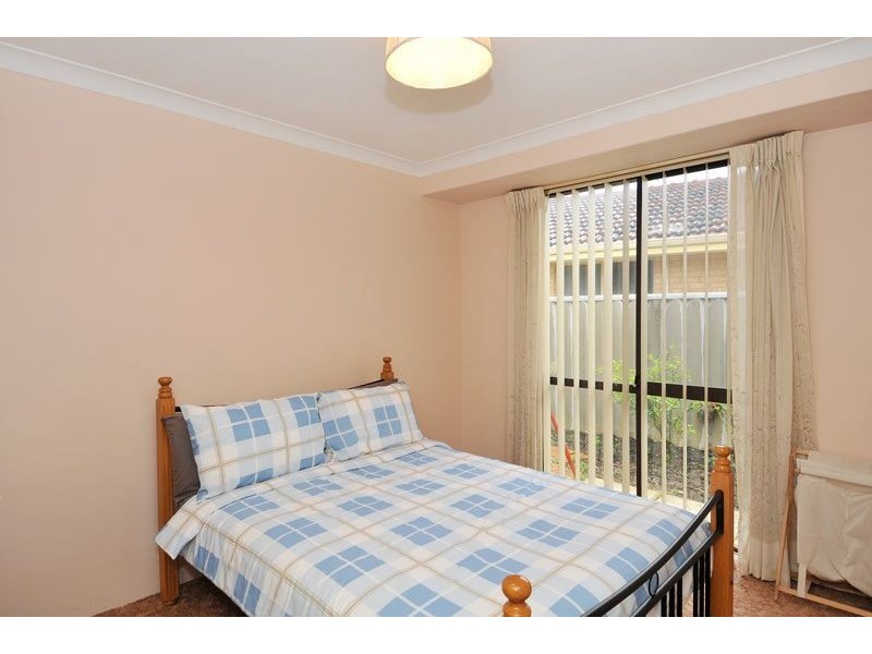 16 Seawind Drive, Silver Sands WA 6210
