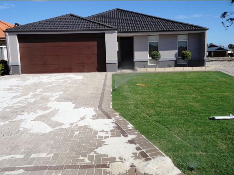 11 Cooeyup Close, Ravenswood WA 6208