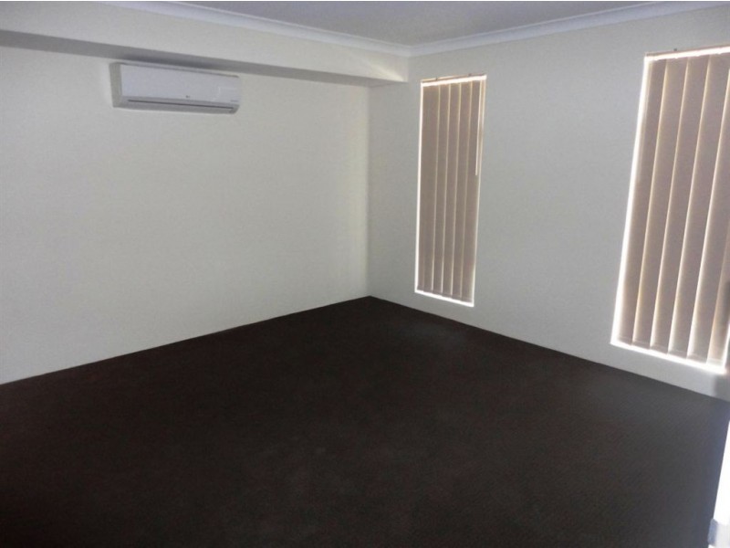 11 Cooeyup Close, Ravenswood WA 6208