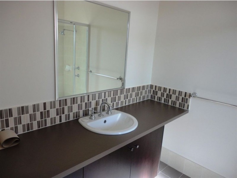 11 Cooeyup Close, Ravenswood WA 6208