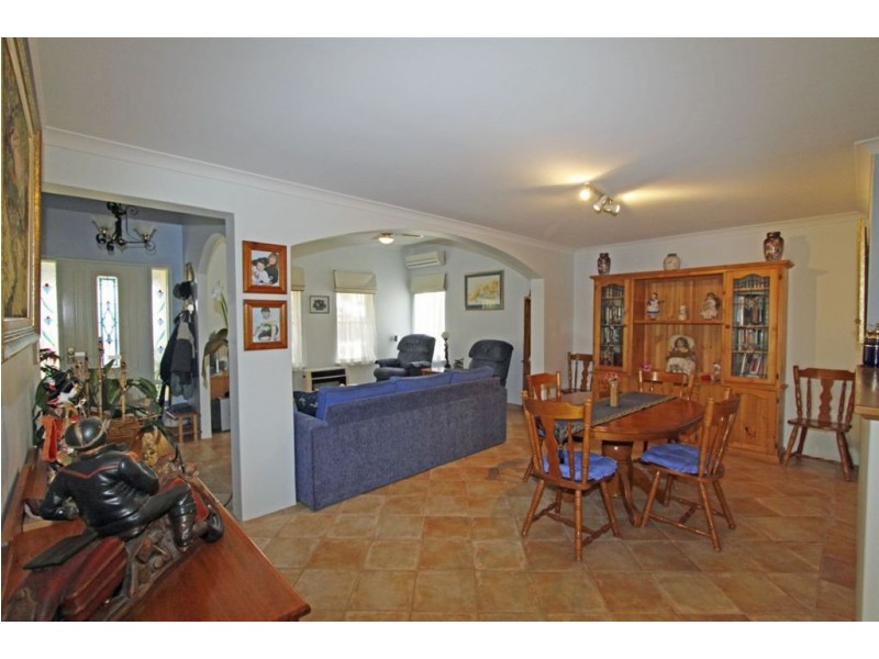 32 Dorothy Ave, Falcon WA 6210