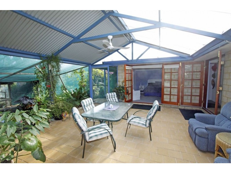 32 Dorothy Ave, Falcon WA 6210