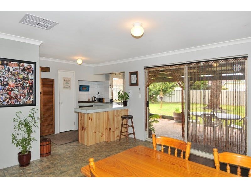 54 Cambridge Drive, Greenfields WA 6210