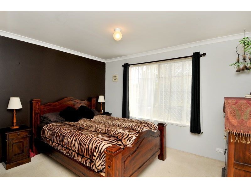 54 Cambridge Drive, Greenfields WA 6210