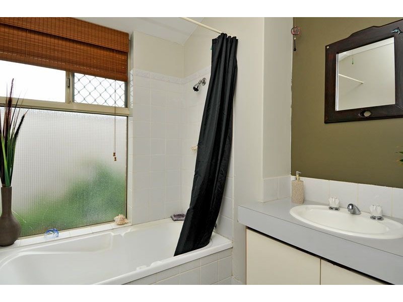 54 Cambridge Drive, Greenfields WA 6210