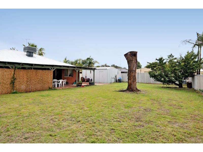 54 Cambridge Drive, Greenfields WA 6210