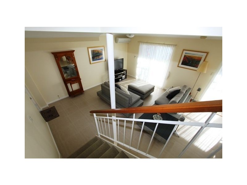 55/20 Apollo Quay, Halls Head WA 6210