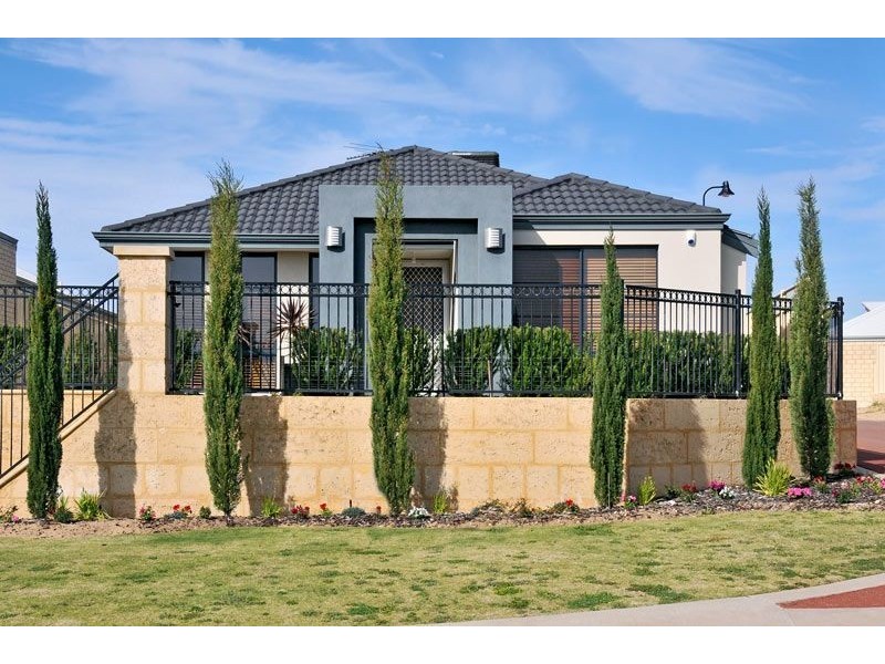 6 Salome Crescent, Lakelands WA 6180