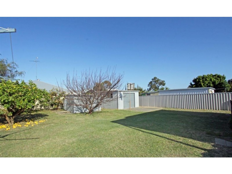 3 King Drive, Wannanup WA 6210