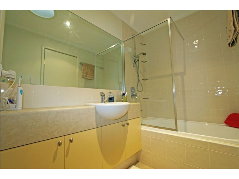 8/206 Mary Street, Halls Head WA 6210