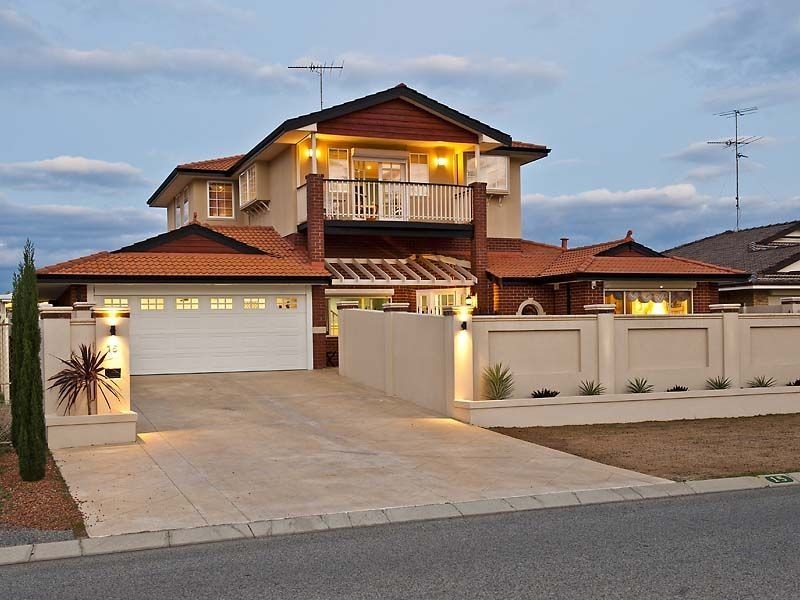 15 Ronsard Drive, San Remo WA 6210