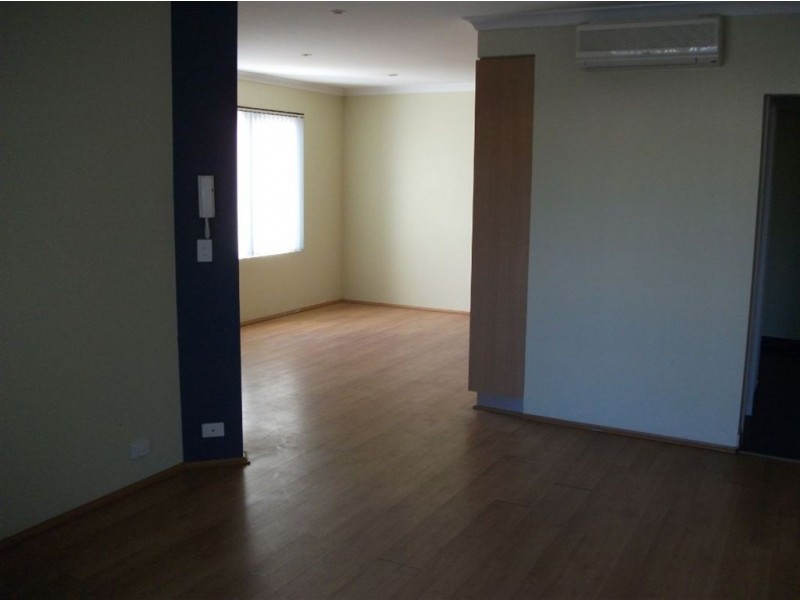 1/24 Davey Street, Mandurah WA 6210