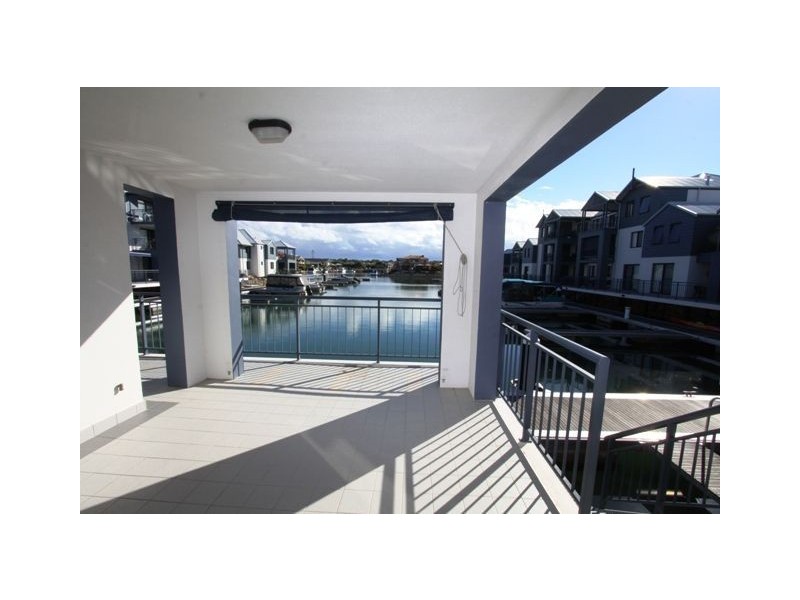 21/206 Mary Street, Halls Head WA 6210