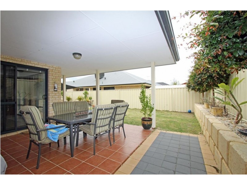 27 Petit Loop, Dudley Park WA 6210