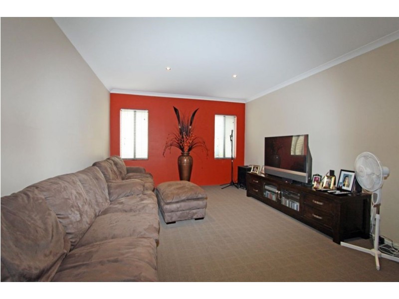 27 Petit Loop, Dudley Park WA 6210
