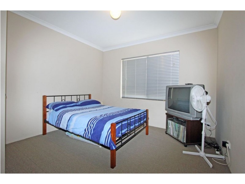 27 Petit Loop, Dudley Park WA 6210