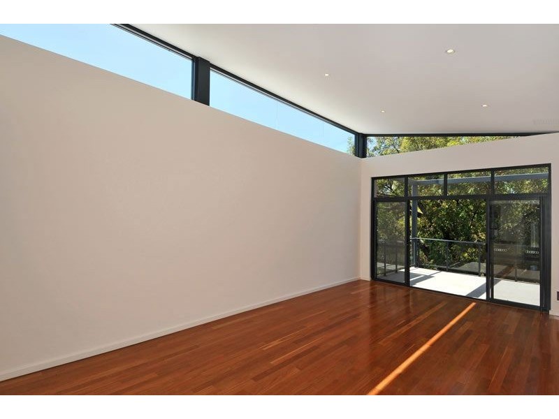 8 Golfers Retreat, Halls Head WA 6210