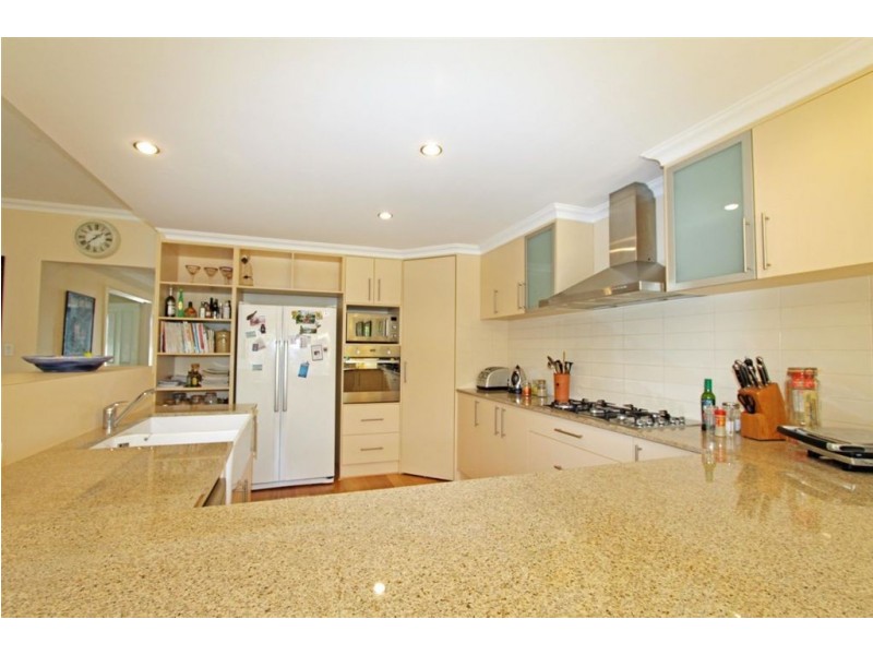 16 McKerracher Street, Dudley Park WA 6210