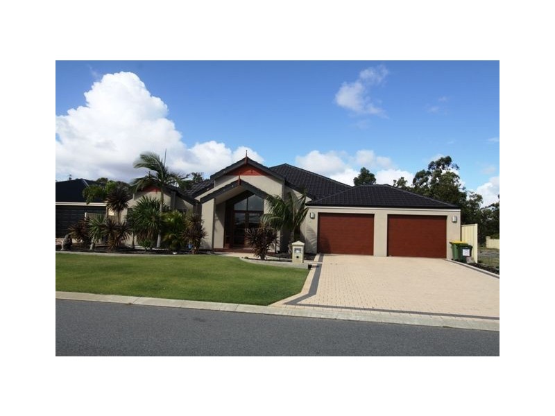 63 Midsummer Circle, Pinjarra WA 6208