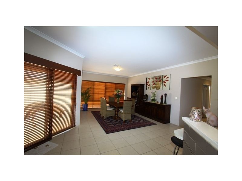 63 Midsummer Circle, Pinjarra WA 6208