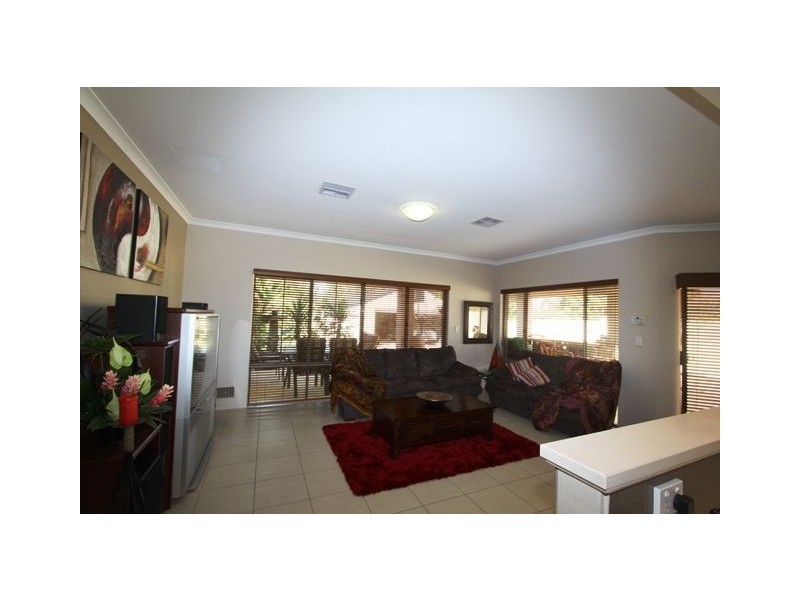 63 Midsummer Circle, Pinjarra WA 6208
