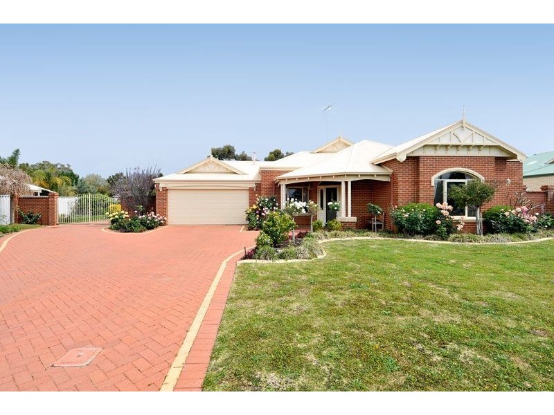 59 Silverton Crescent, Erskine WA 6210