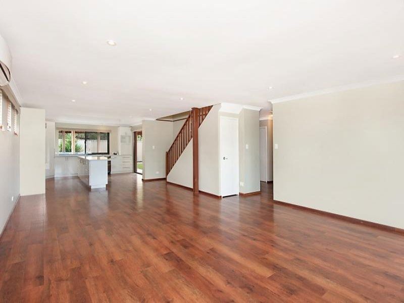 10 Hamilton Way, Silver Sands WA 6210