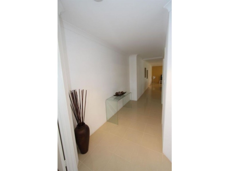 2 Dichondra Pass, Halls Head WA 6210