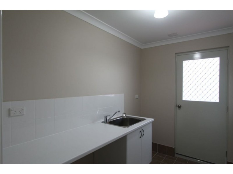 2/35A Karrul Way, Greenfields WA 6210