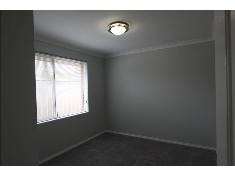 2/35A Karrul Way, Greenfields WA 6210
