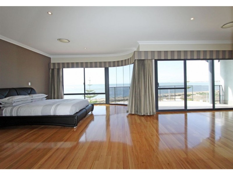 3/55 Breakwater Parade, Mandurah WA 6210